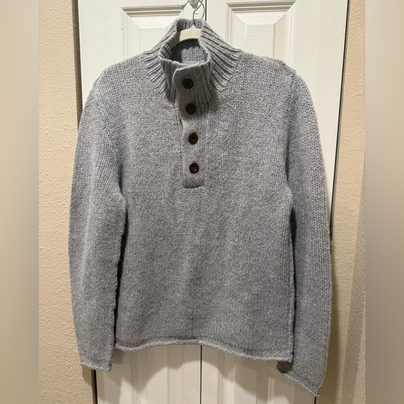 Club Monaco Merino wool/Alpaca blend Knit Men’s Gray Sweater, size M - Picture 9 of 11